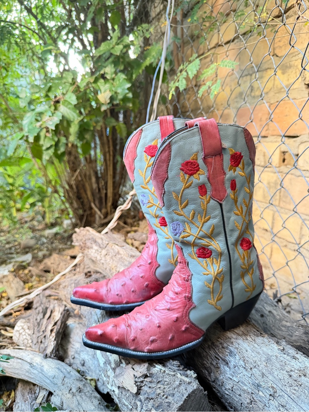❤️💕Ostrich youth Two-Tone Western Boots in Pink and Light Blue size 4